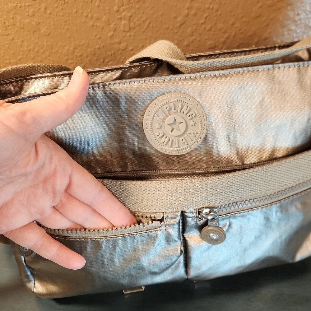 Kipling Shimmering Gold Crossbody/Shoulder Bag CLEAN CLEAN CLEAN - Picture 4 of 11